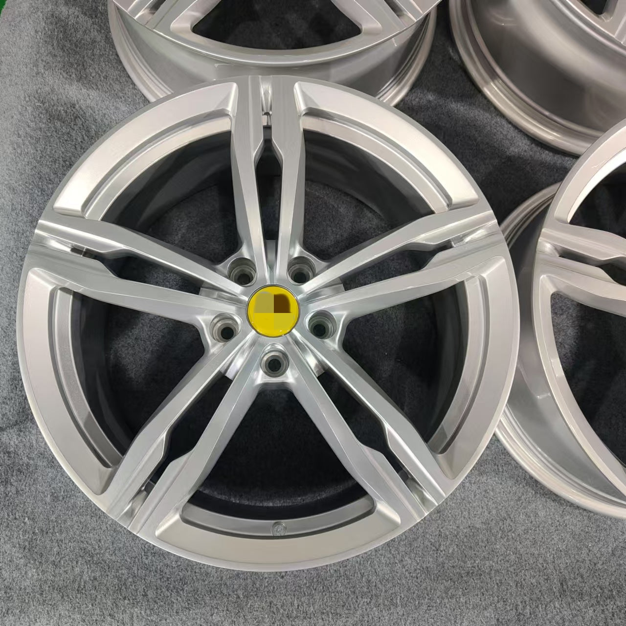 Customized forged wheel hub